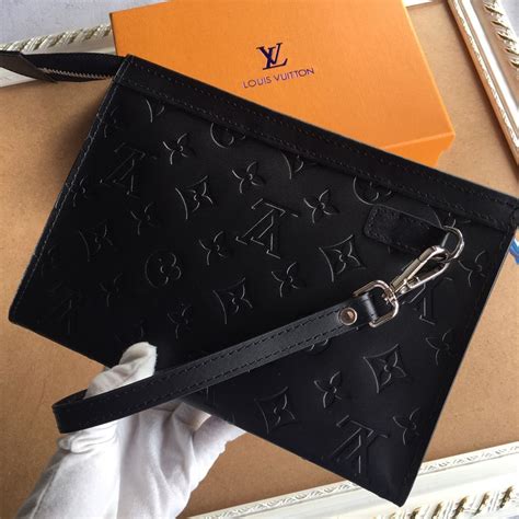 louis vuitton wrist bag